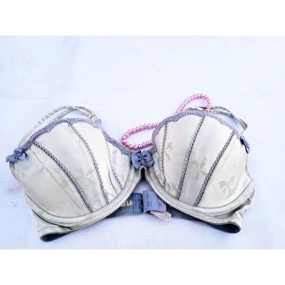 Vintage Victoria's Secret Mermaidcore Bra - 34D - Scalloped Lace & Bows - Picture 2 of 3